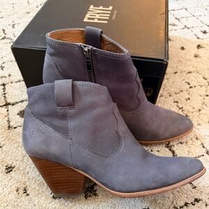 FRYE REINA ANKLE BOOTIES, GREY JEANS, SIZE 9